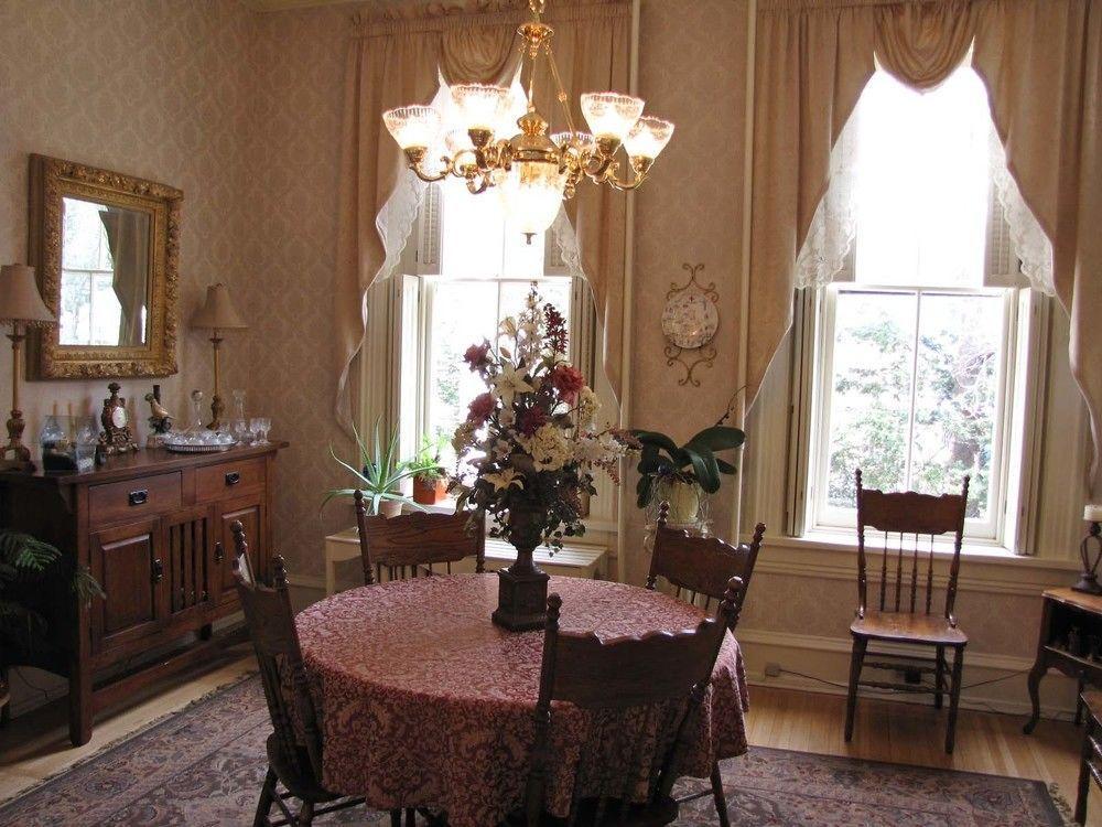 Lovelace Manor Bed And Breakfast Lancaster Exterior photo