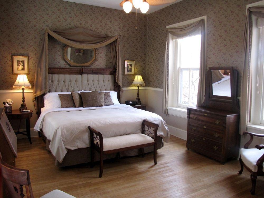 Lovelace Manor Bed And Breakfast Lancaster Exterior photo
