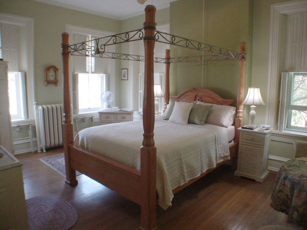 Lovelace Manor Bed And Breakfast Lancaster Exterior photo